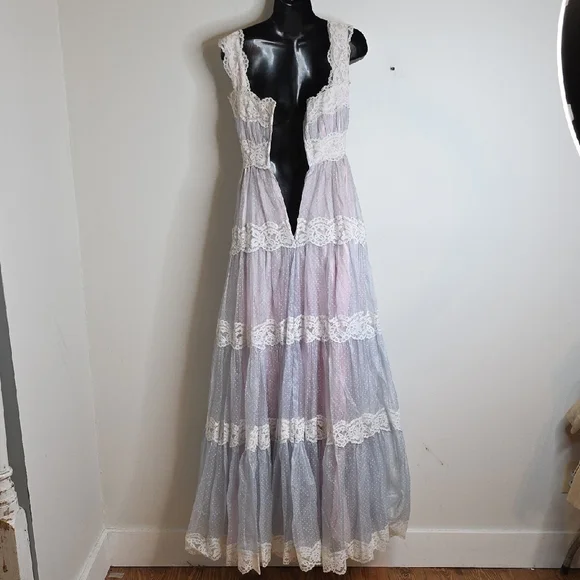 Elegant Lace Trimmed Maxi Dress VINTAGE, PROM , HIPPIE BOHO - Picture 11 of 11